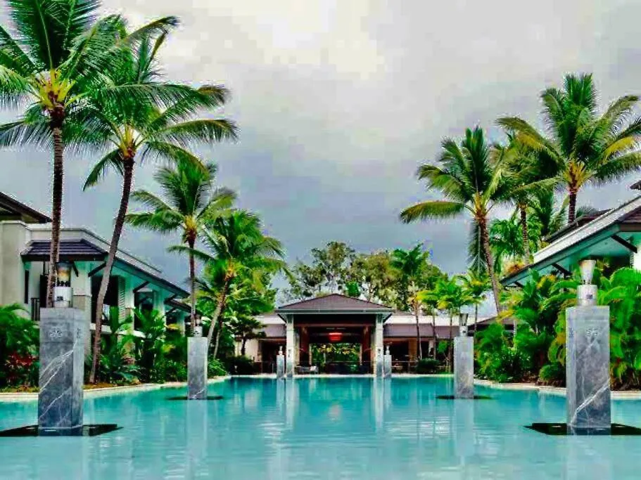 Aqua Beachfront Villa Port Douglas 0*,